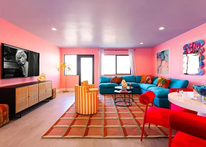 Rose Retreat W/ Coach House-2 Homes-ig Worthy Holiday home Scottsdale