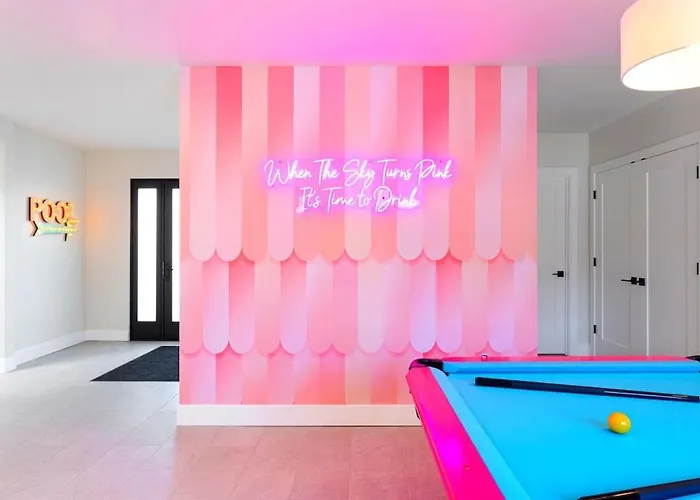 Rose Retreat W/ Coach House-2 Homes-ig Worthy *