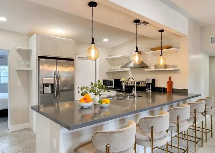 Holiday home Rose Retreat W/ Coach House-2 Homes-ig Worthy Scottsdale