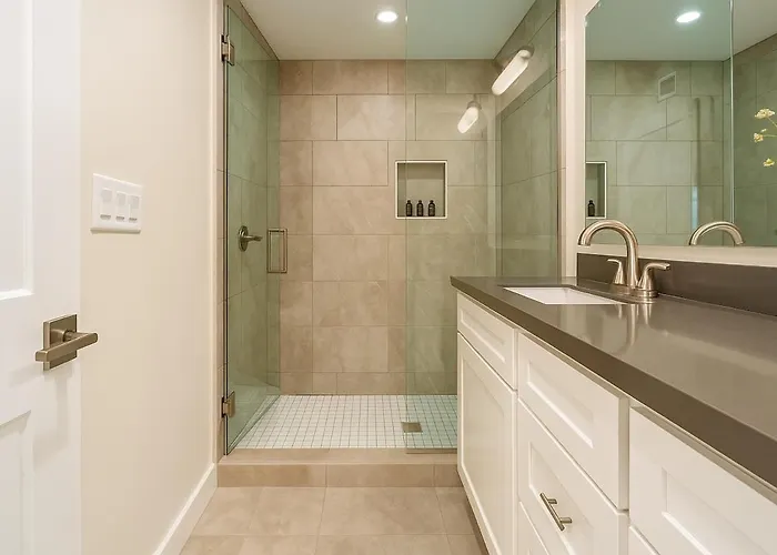 Rose Retreat W/ Coach House-2 Homes-ig Worthy Holiday home