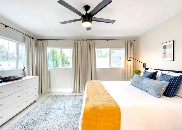 Rose Retreat W/ Coach House-2 Homes-ig Worthy Holiday home